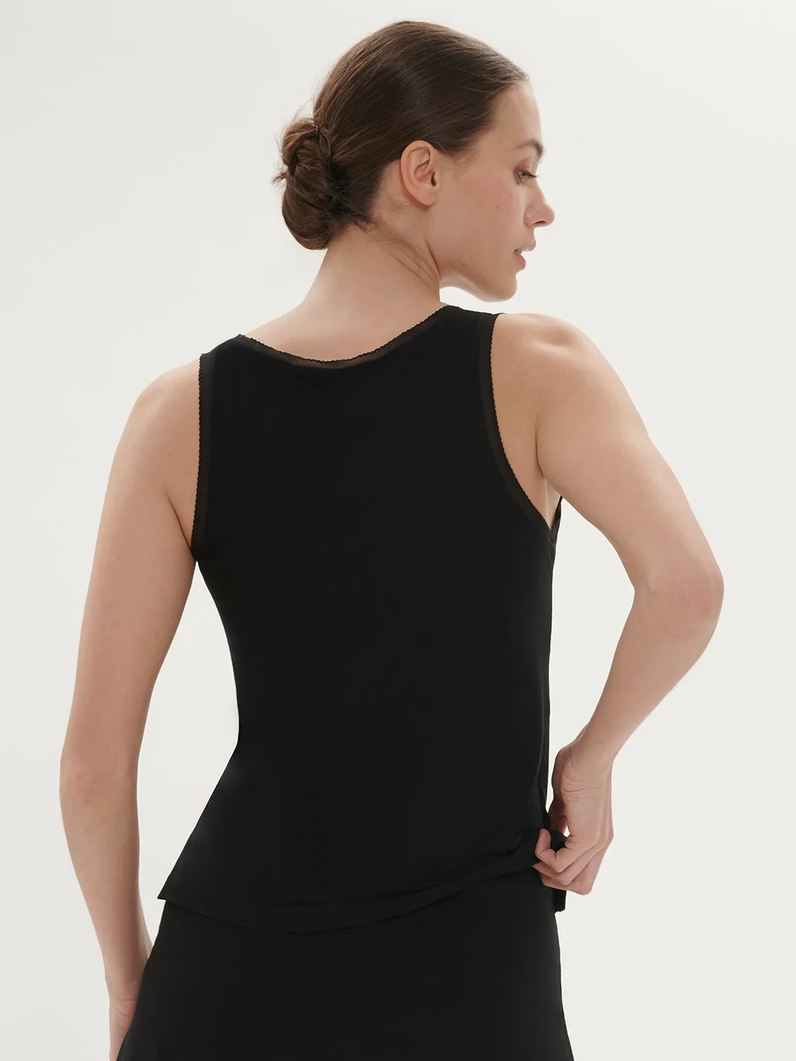 Aurore Sleeveless Tank - black