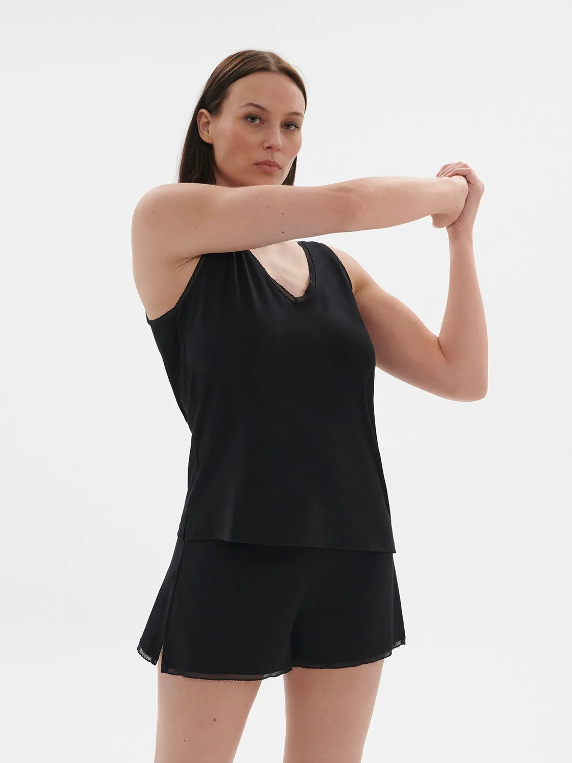 Aurore Sleeveless Tank - black