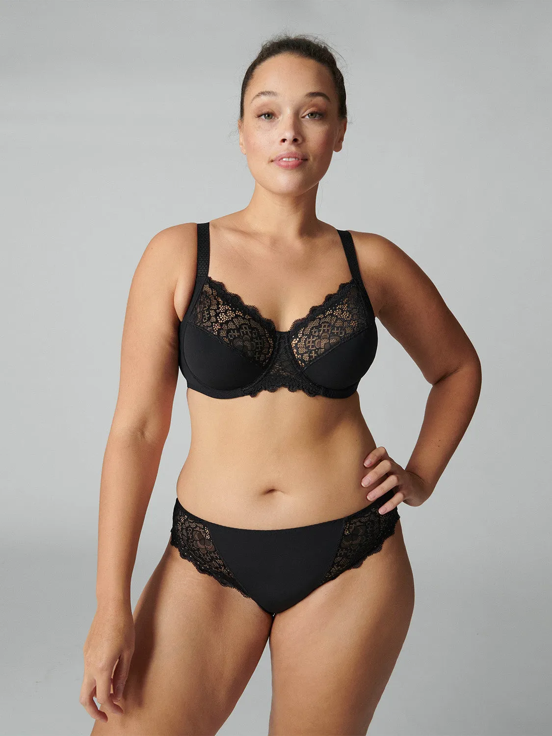 Caresse Full Cup - Black