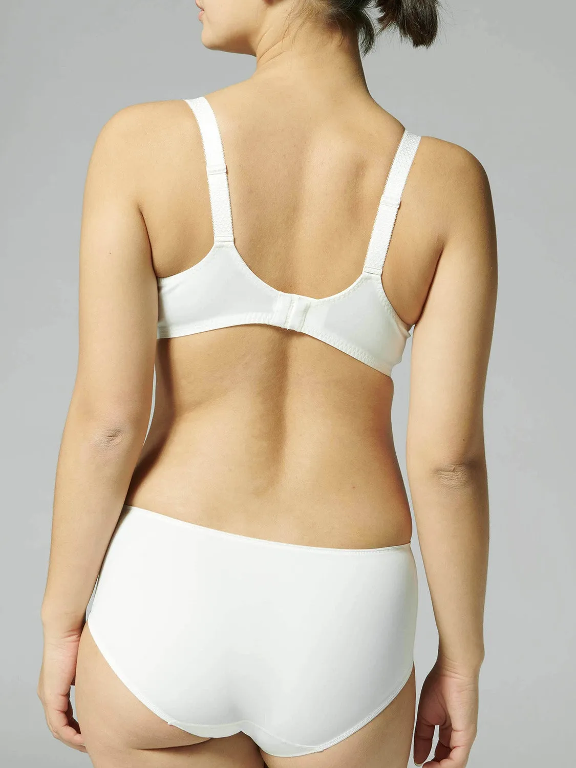 Caresse Retro Brief - Ivory