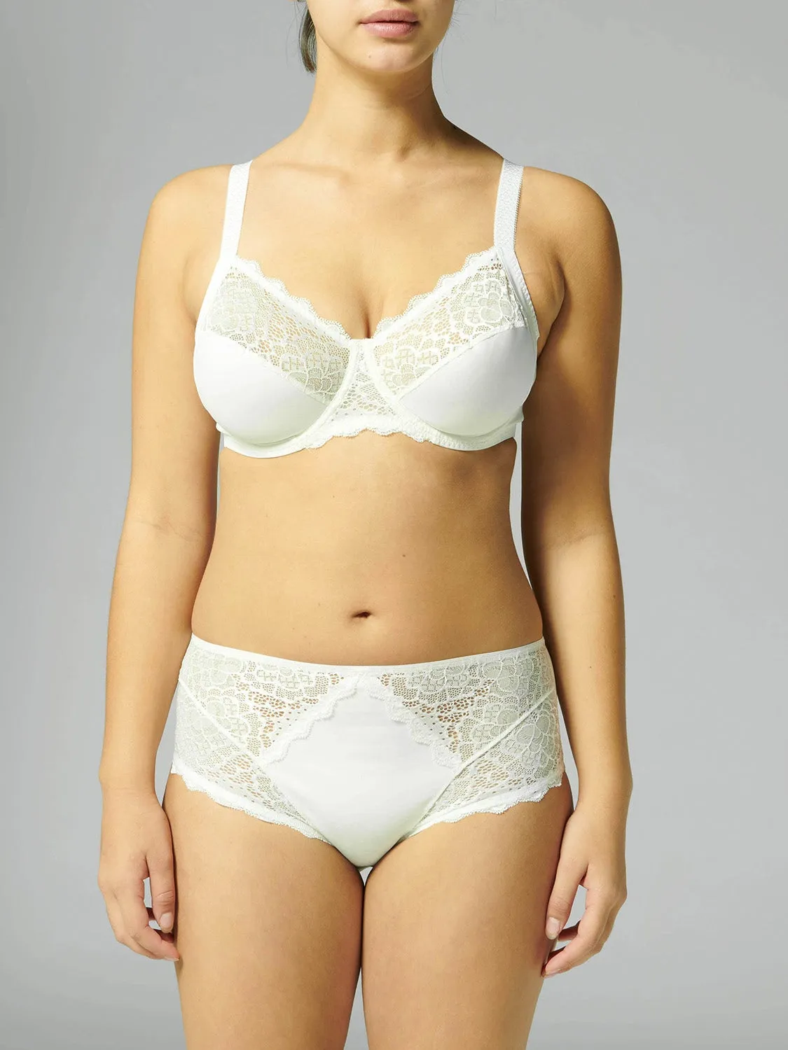 Caresse Retro Brief - Ivory